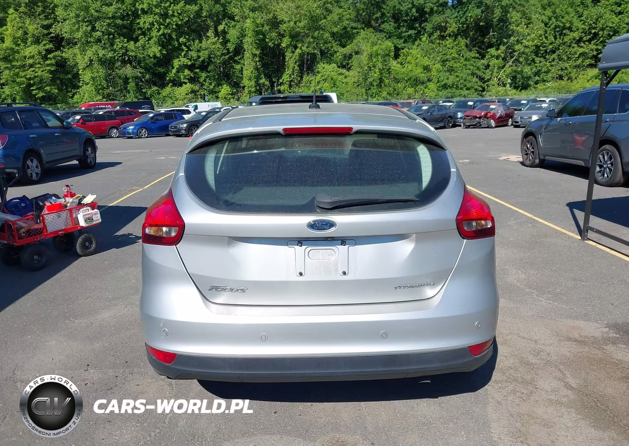 2017 Ford Focus Titanium VIN:1FADP3N29HL333726 - 17