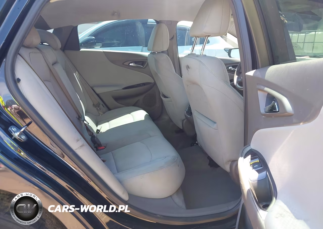 2019 Chevrolet Malibu Lt VIN:1G1ZD5ST5KF194758 - 8