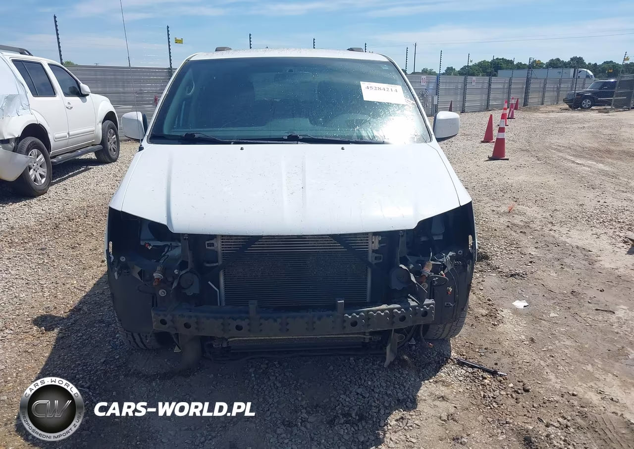 2018 Dodge Grand Caravan Sxt VIN:2C4RDGCG5JR163196 - 13