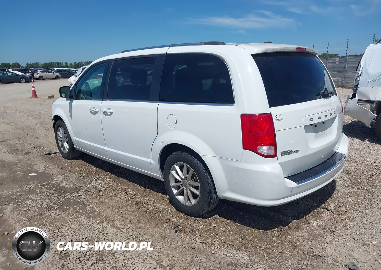 2018 Dodge Grand Caravan Sxt VIN:2C4RDGCG5JR163196 - 3