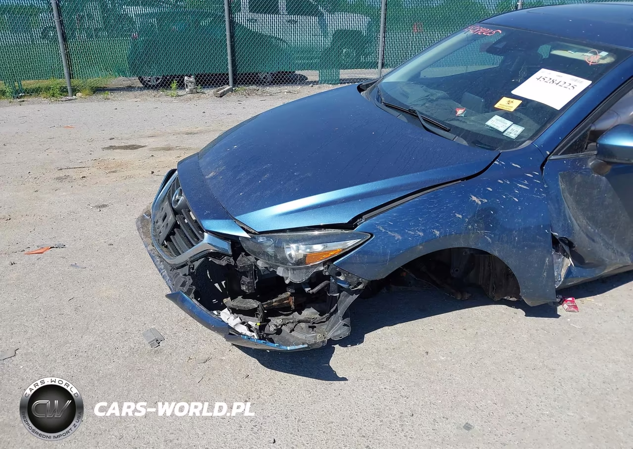 2018 Mazda Mazda3 Touring VIN:3MZBN1V34JM170361 - 6