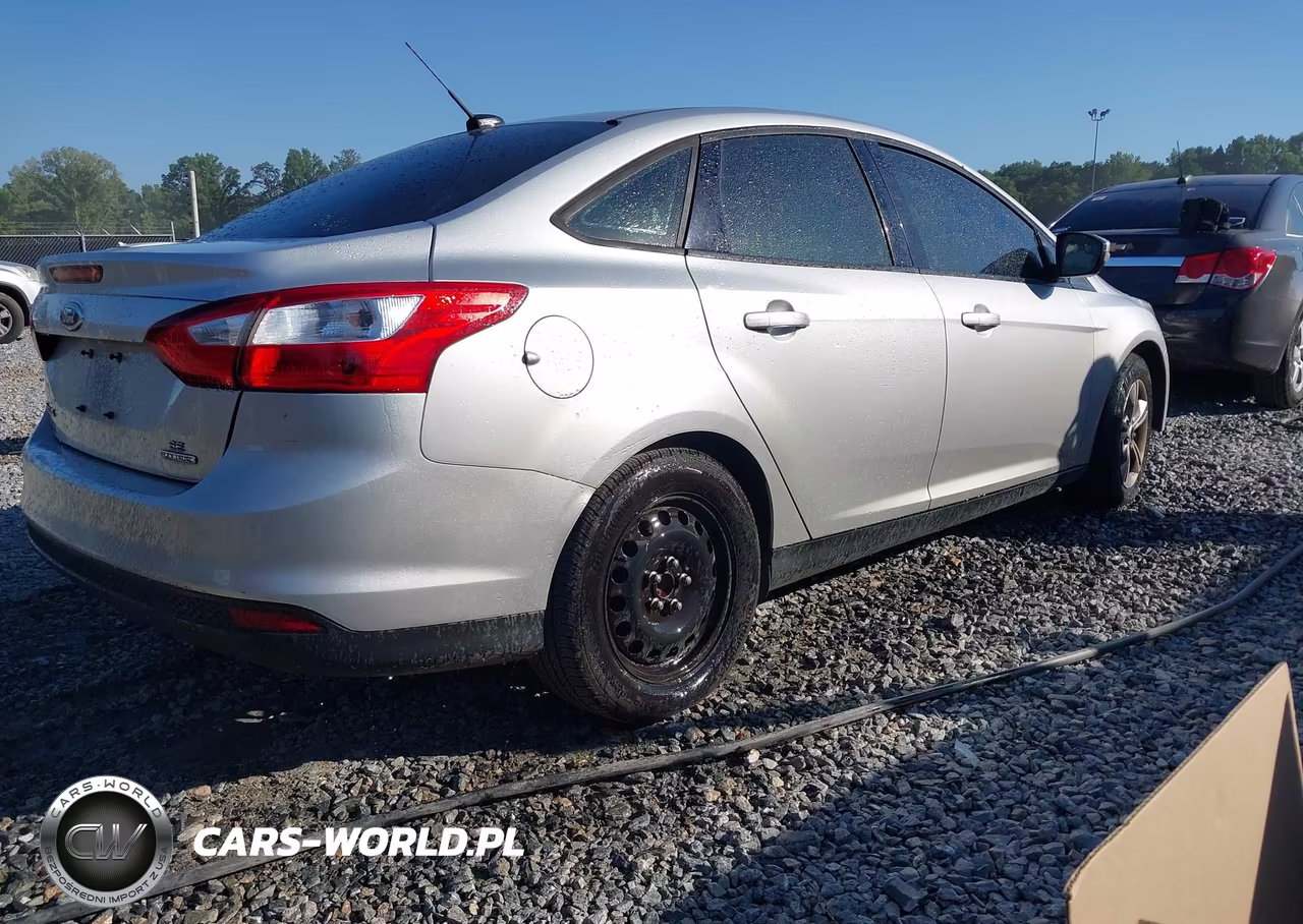 2013 Ford Focus Se VIN:1FADP3F21DL306142 - 4