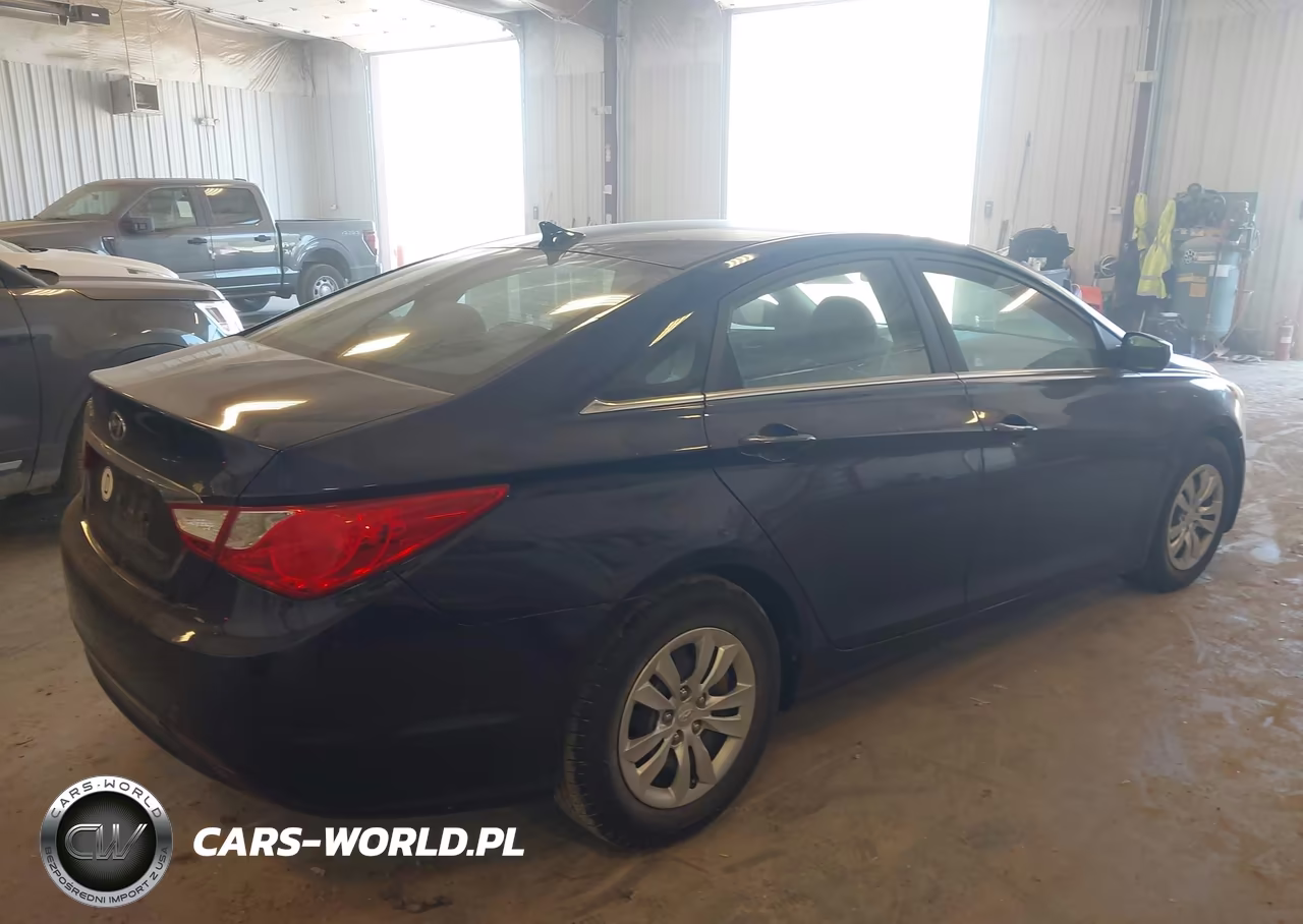 2011 Hyundai Sonata Gls VIN:5NPEB4AC2BH056205 - 4