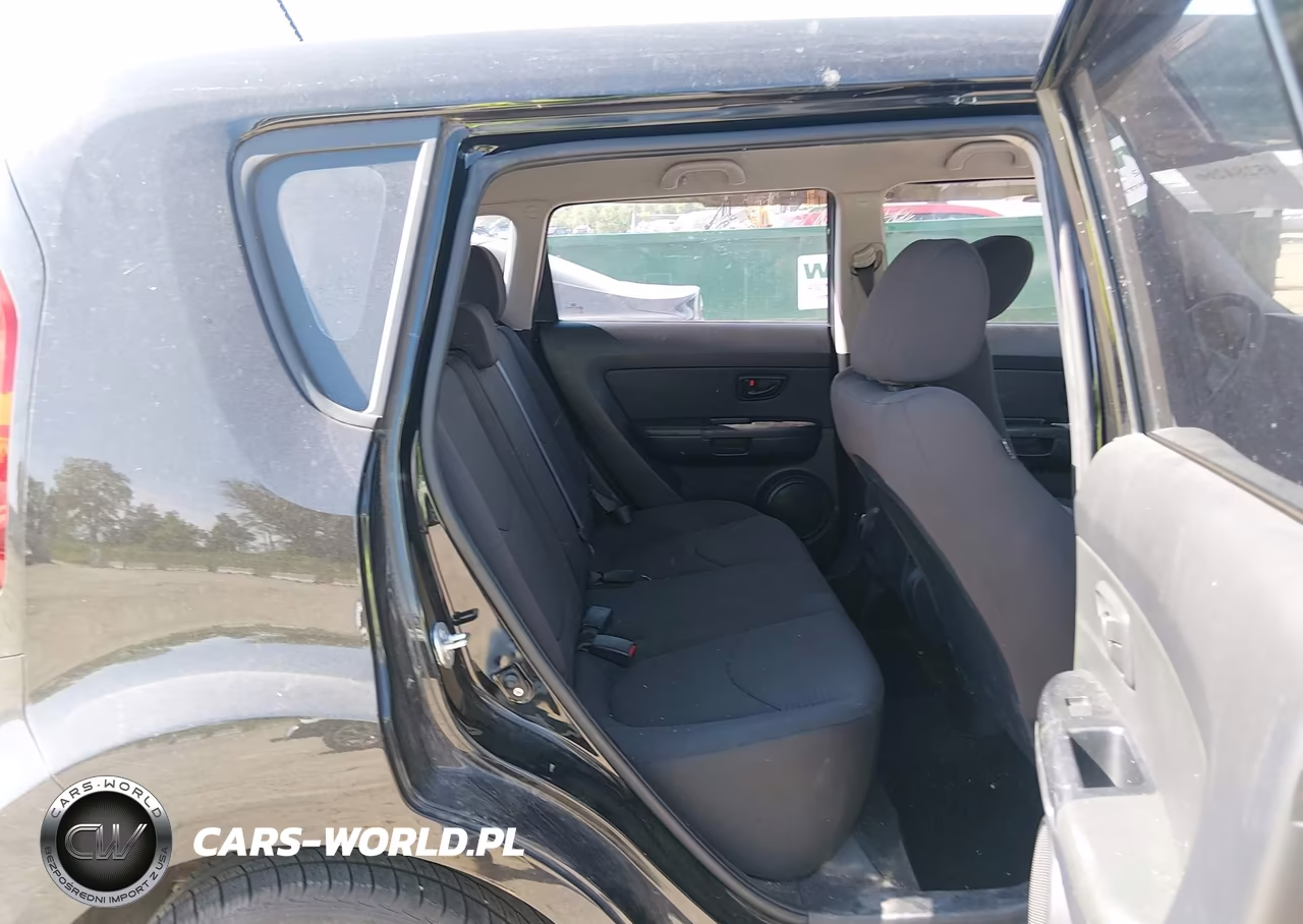 2012 Kia Soul VIN:KNDJT2A57C7744529 - 8
