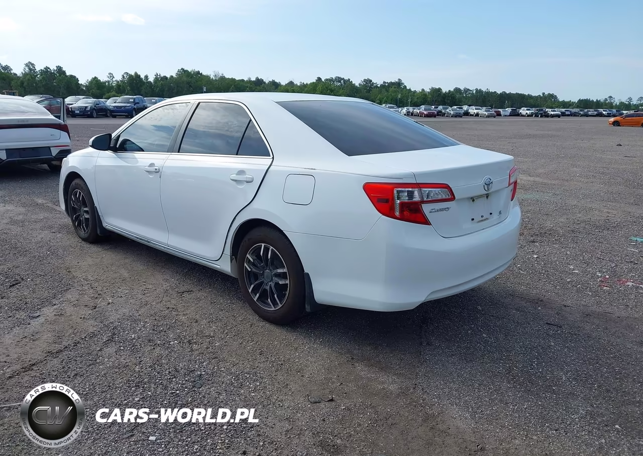 2012 Toyota Camry Le VIN:4T1BF1FK9CU164653 - 3