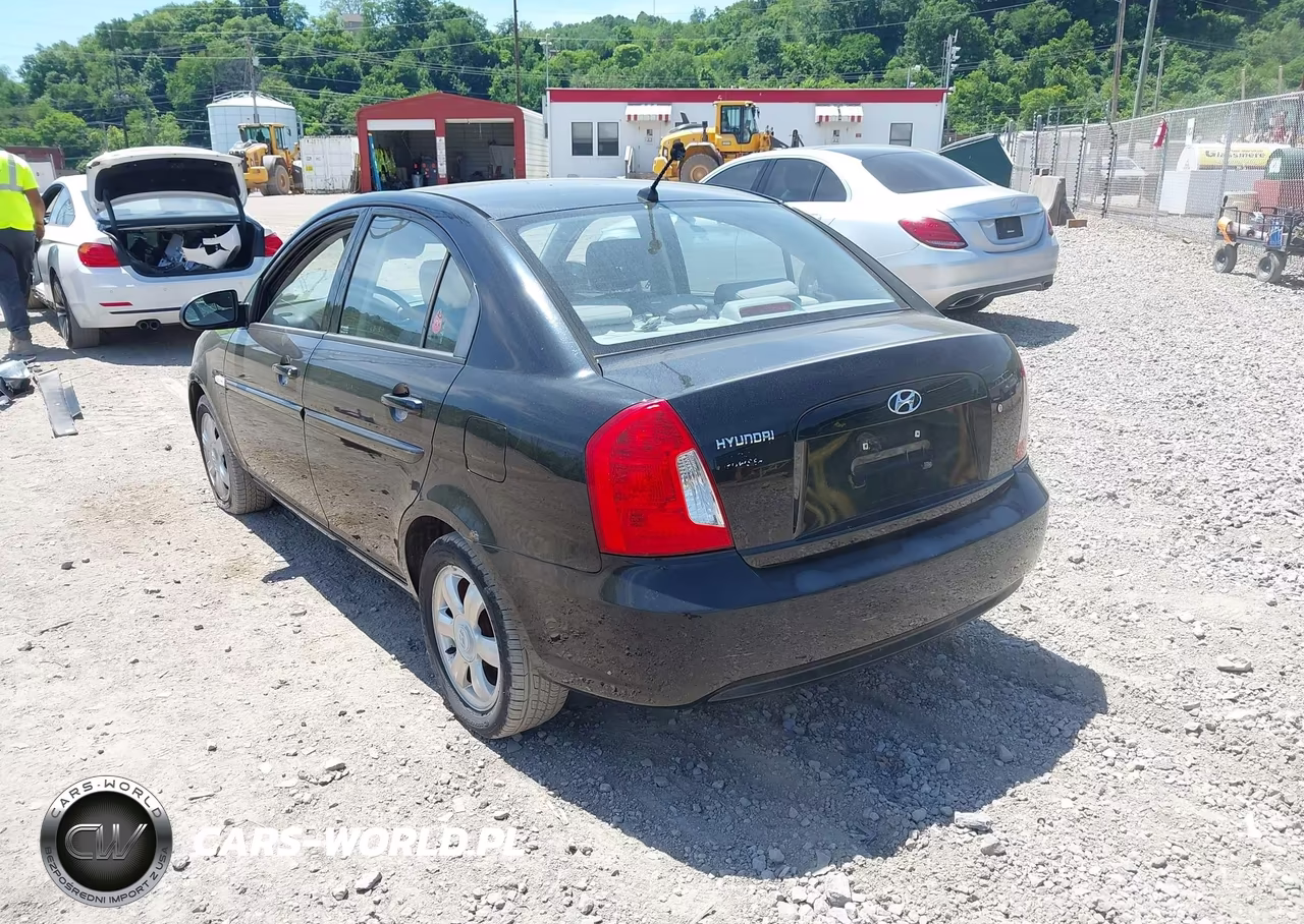 2007 Hyundai Accent Gls VIN:KMHCN46CX7U144192 - 3