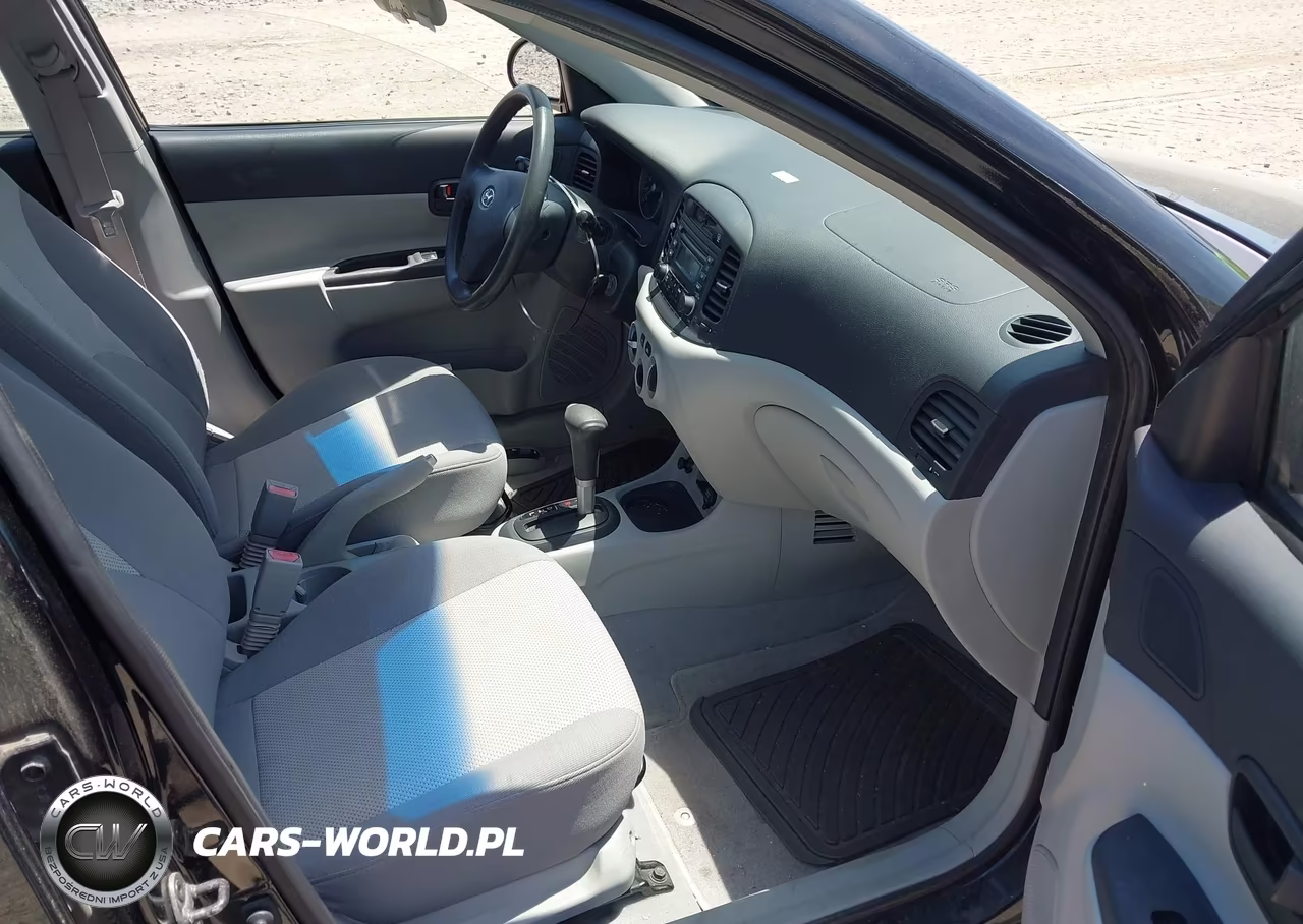 2007 Hyundai Accent Gls VIN:KMHCN46CX7U144192 - 5