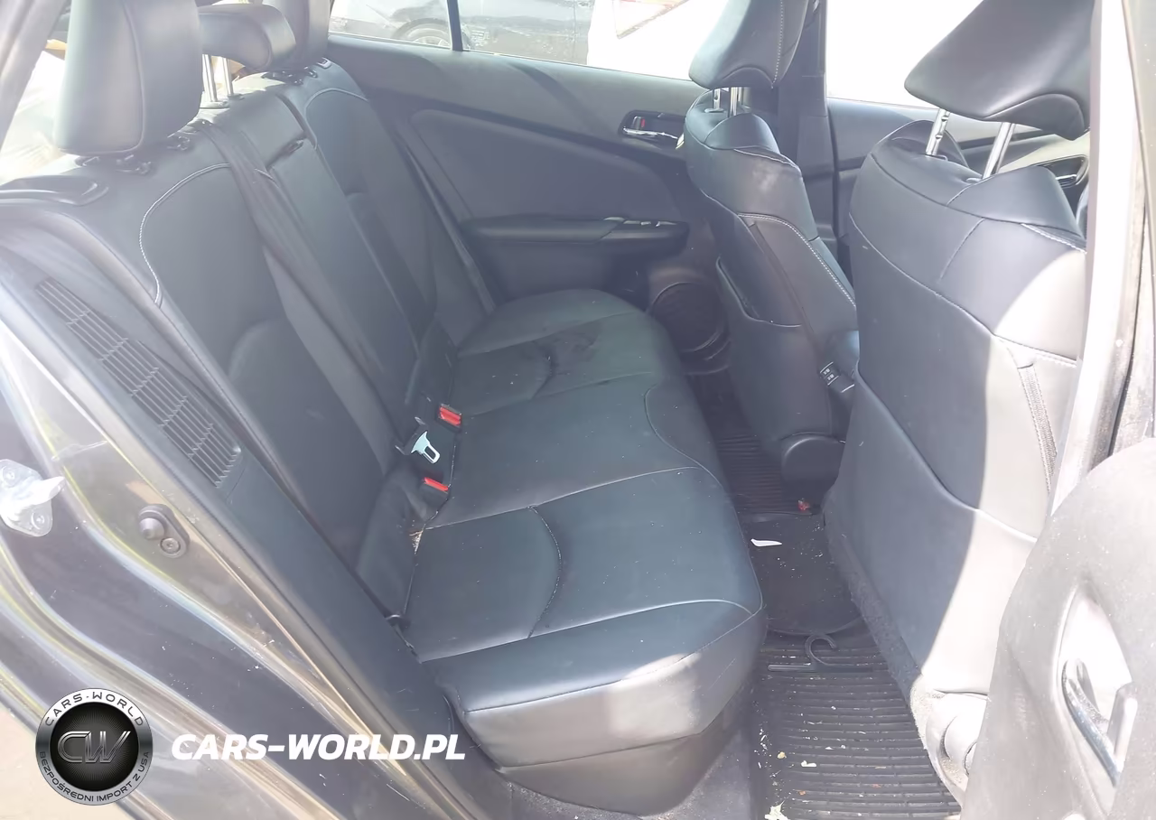 2021 Toyota Prius Prime Xle VIN:JTDKAMFP3M3173257 - 8