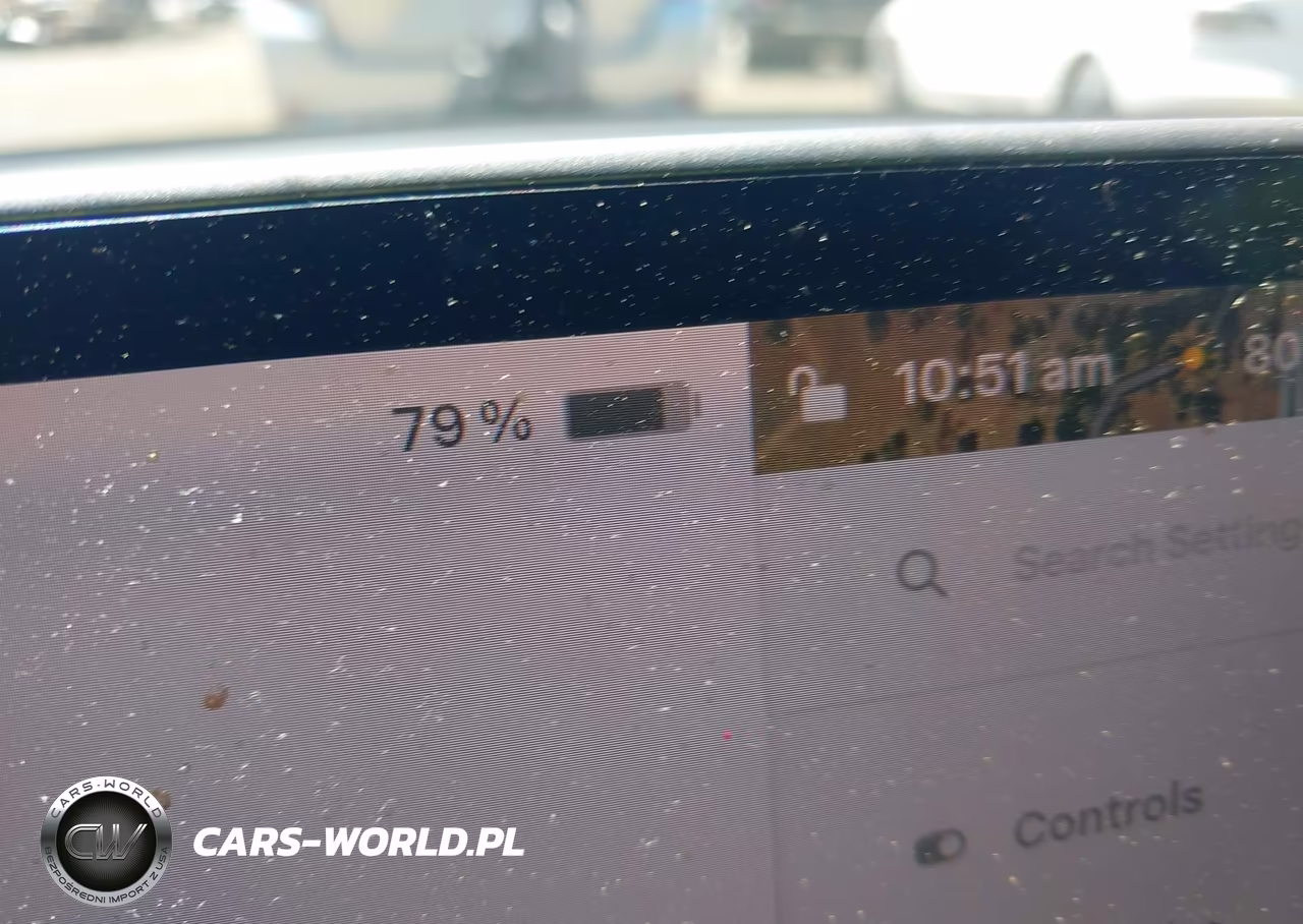 2018 Tesla Model 3 Long Range-Mid Range VIN:5YJ3E1EA5JF049736 - 17