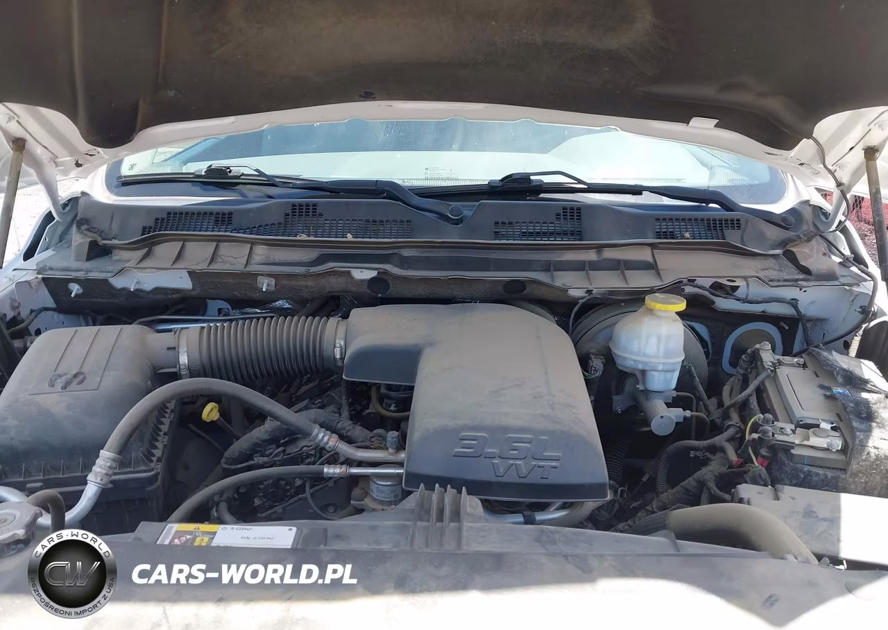 2019 Ram 1500 Classic VIN:3C6JR6DG8KG588787 - 10
