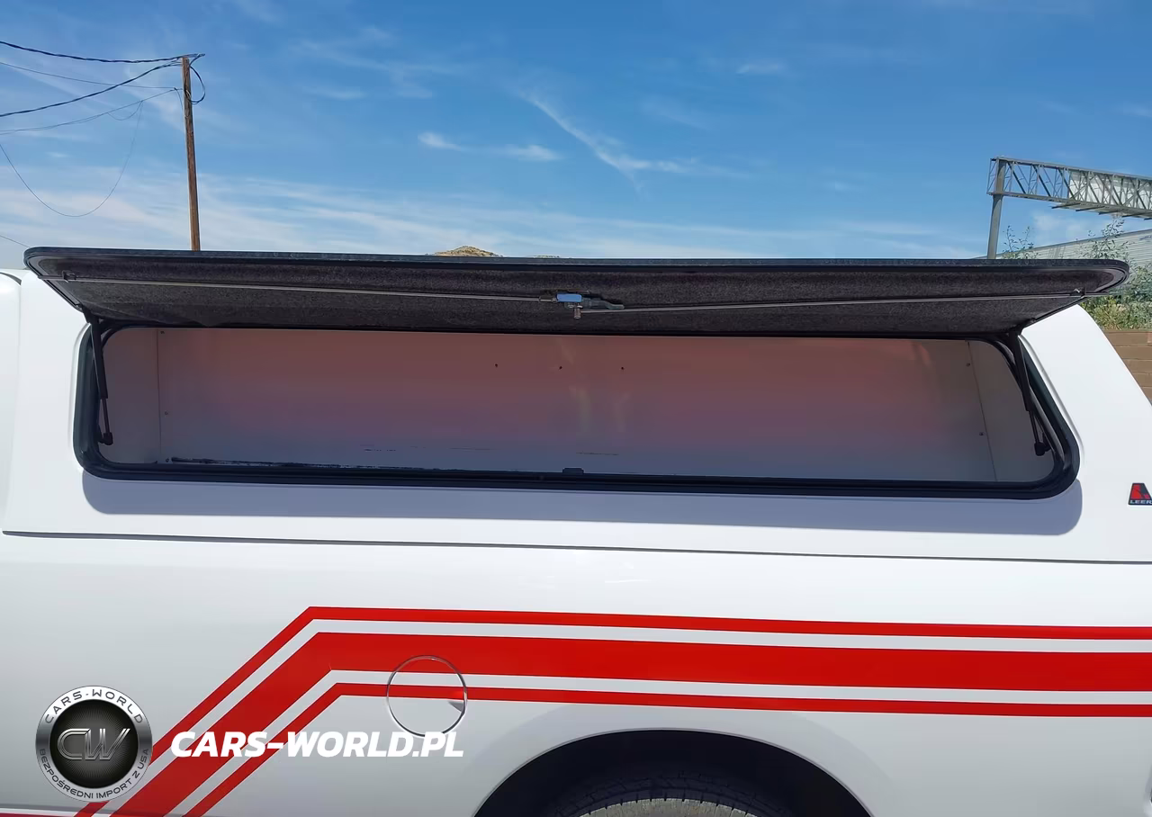 2019 Ram 1500 Classic VIN:3C6JR6DG8KG588787 - 15
