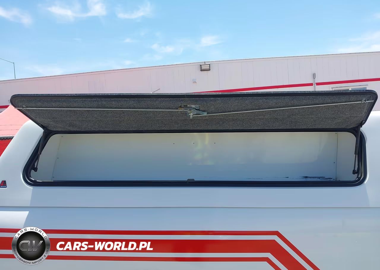 2019 Ram 1500 Classic VIN:3C6JR6DG8KG588787 - 16