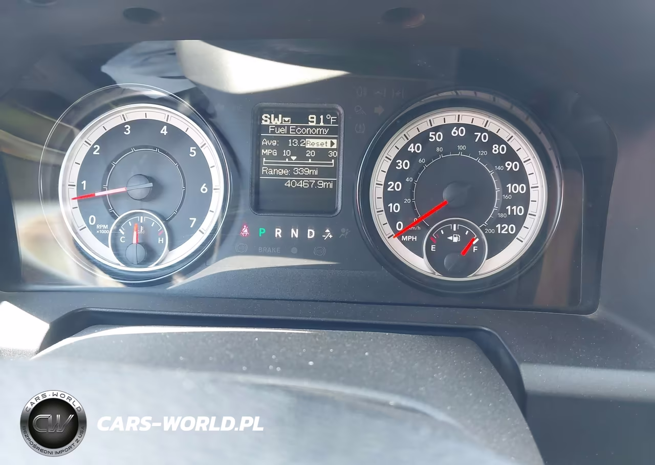 2019 Ram 1500 Classic VIN:3C6JR6DG8KG588787 - 7