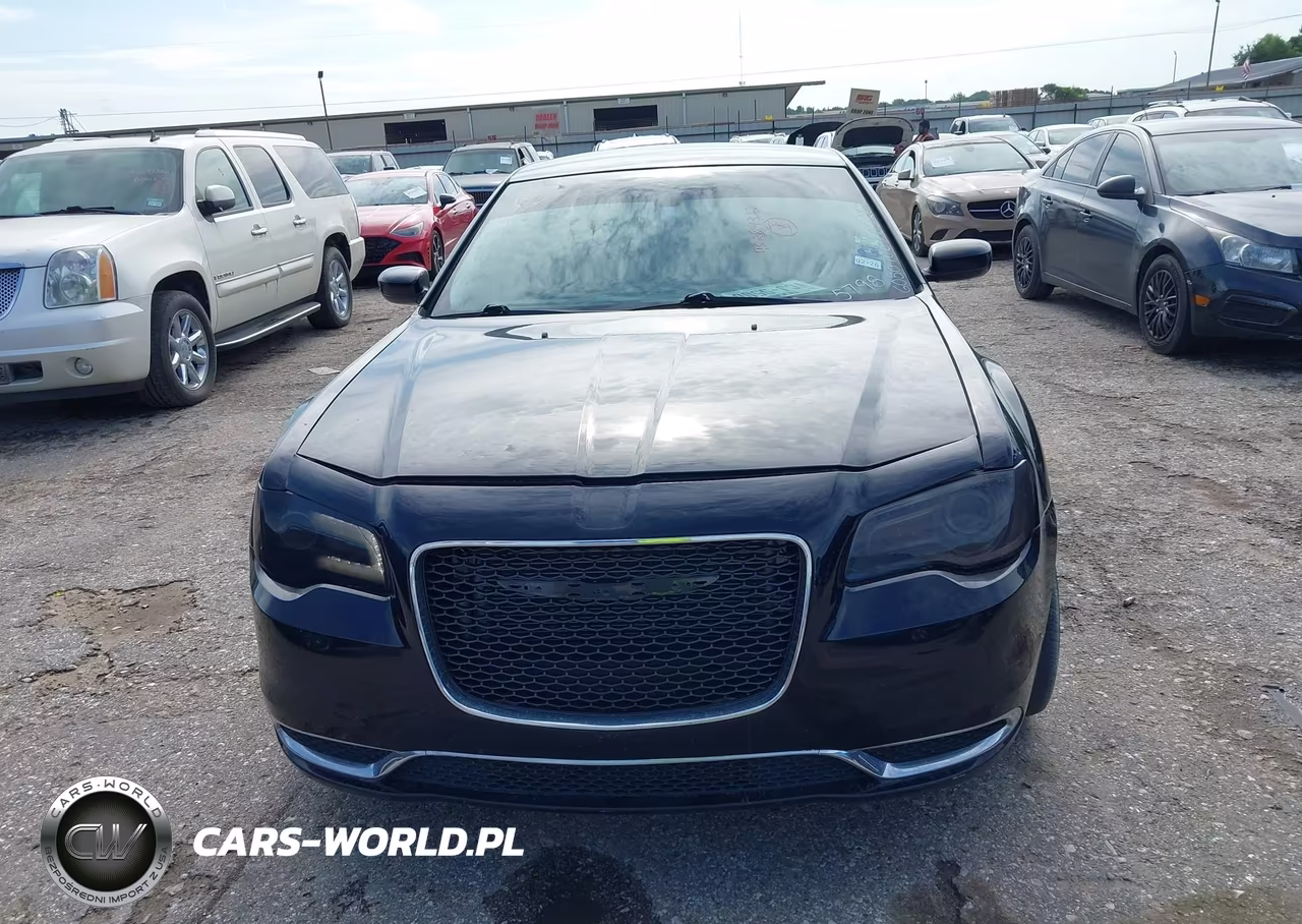 2018 Chrysler 300 Touring Awd VIN:2C3CCARG6JH315798 - 12