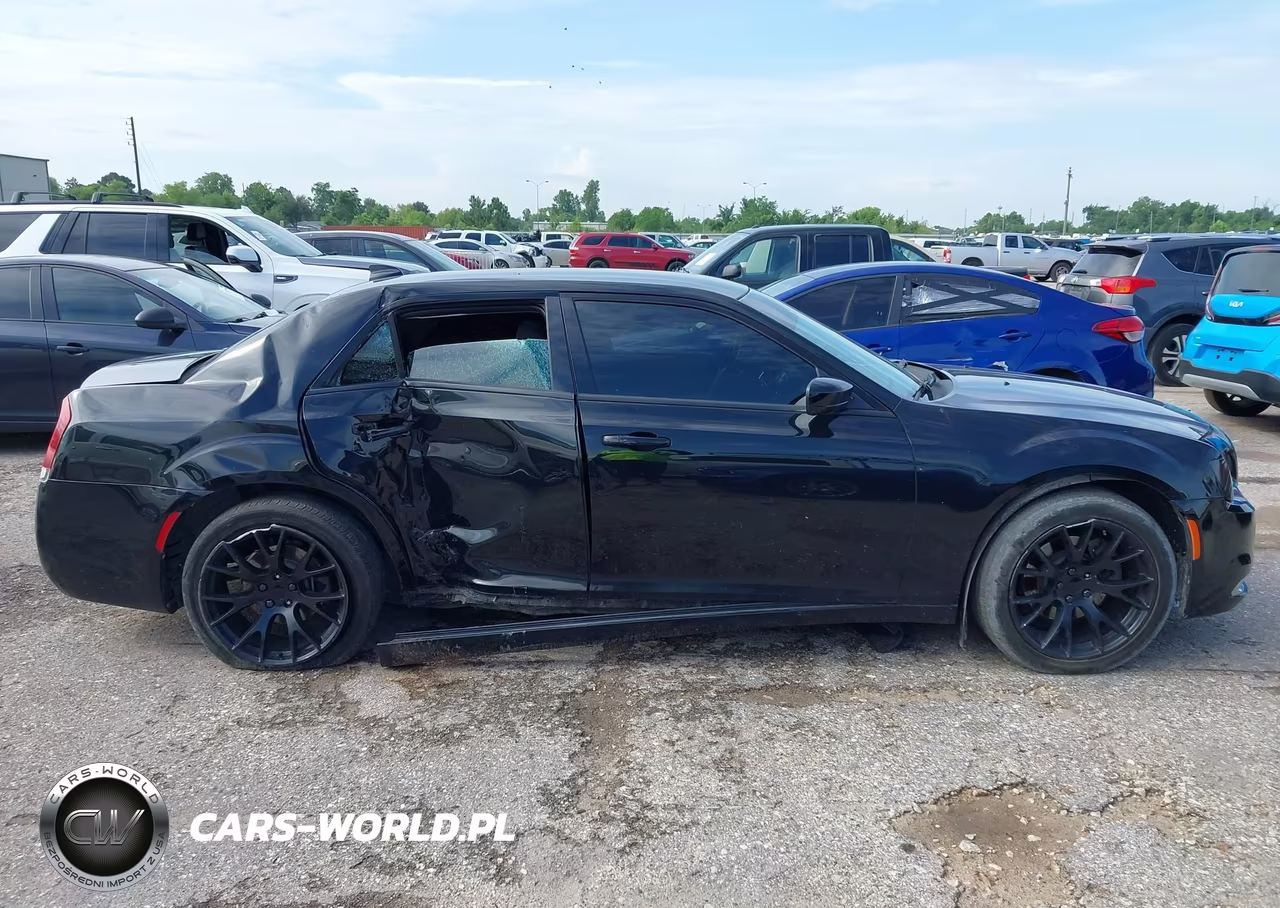 2018 Chrysler 300 Touring Awd VIN:2C3CCARG6JH315798 - 13