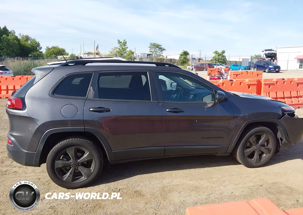 2018 Jeep Cherokee Latitude Fwd VIN:1C4PJLCBXJD620925 - 13