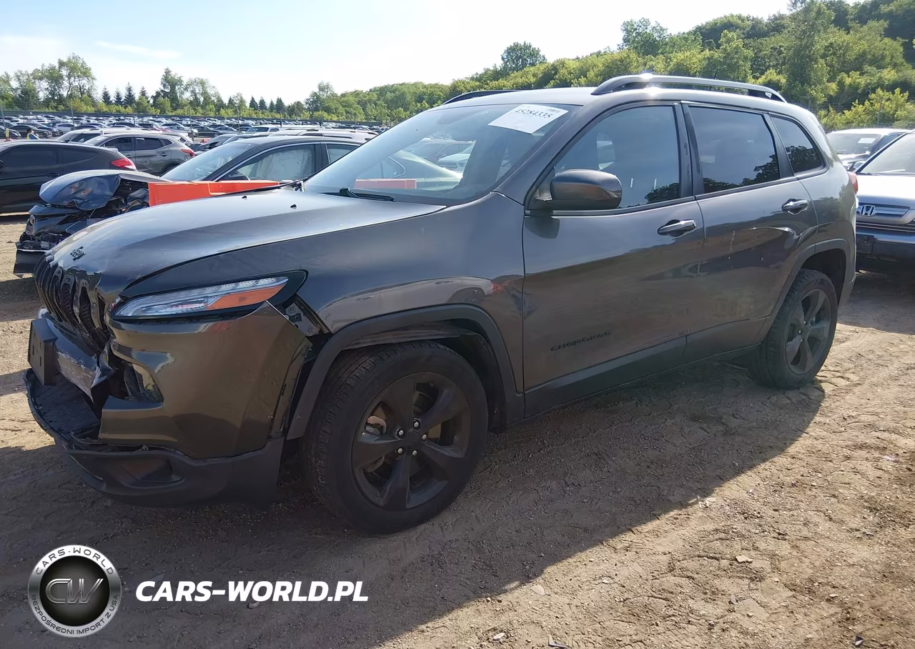 2018 Jeep Cherokee Latitude Fwd VIN:1C4PJLCBXJD620925 - 2
