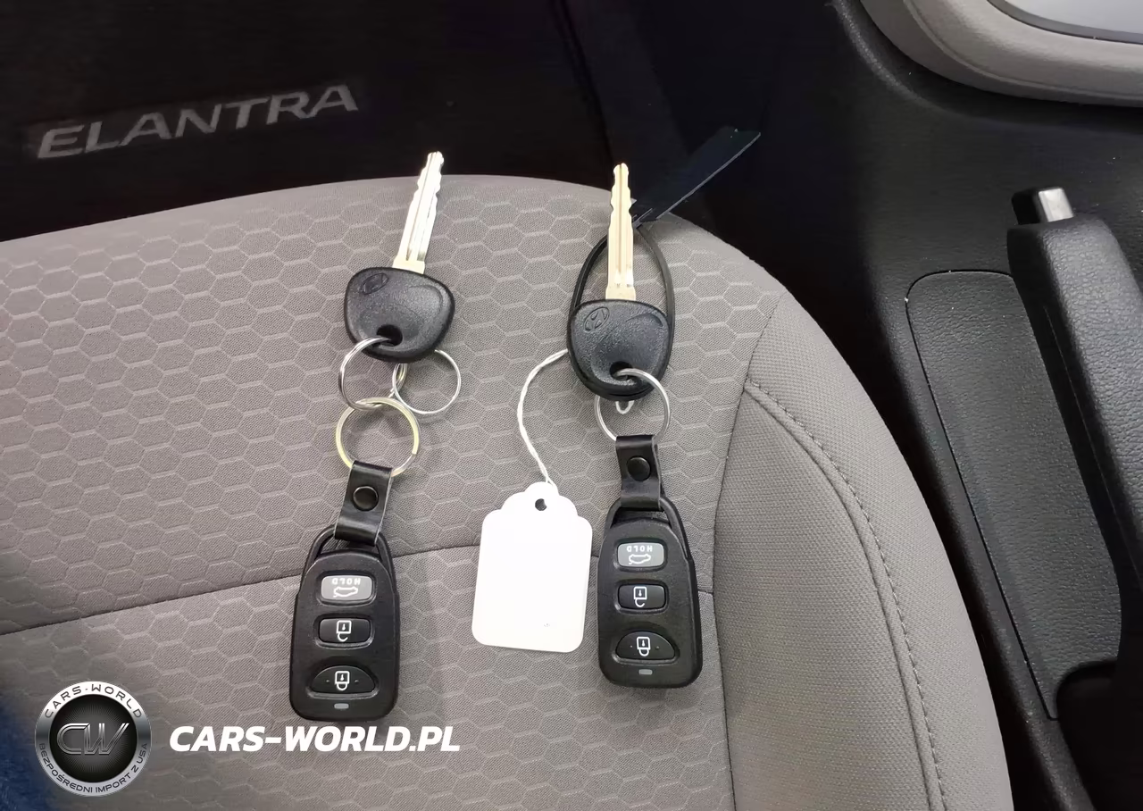 2020 Hyundai Elantra Se VIN:5NPD74LF5LH610861 - 11