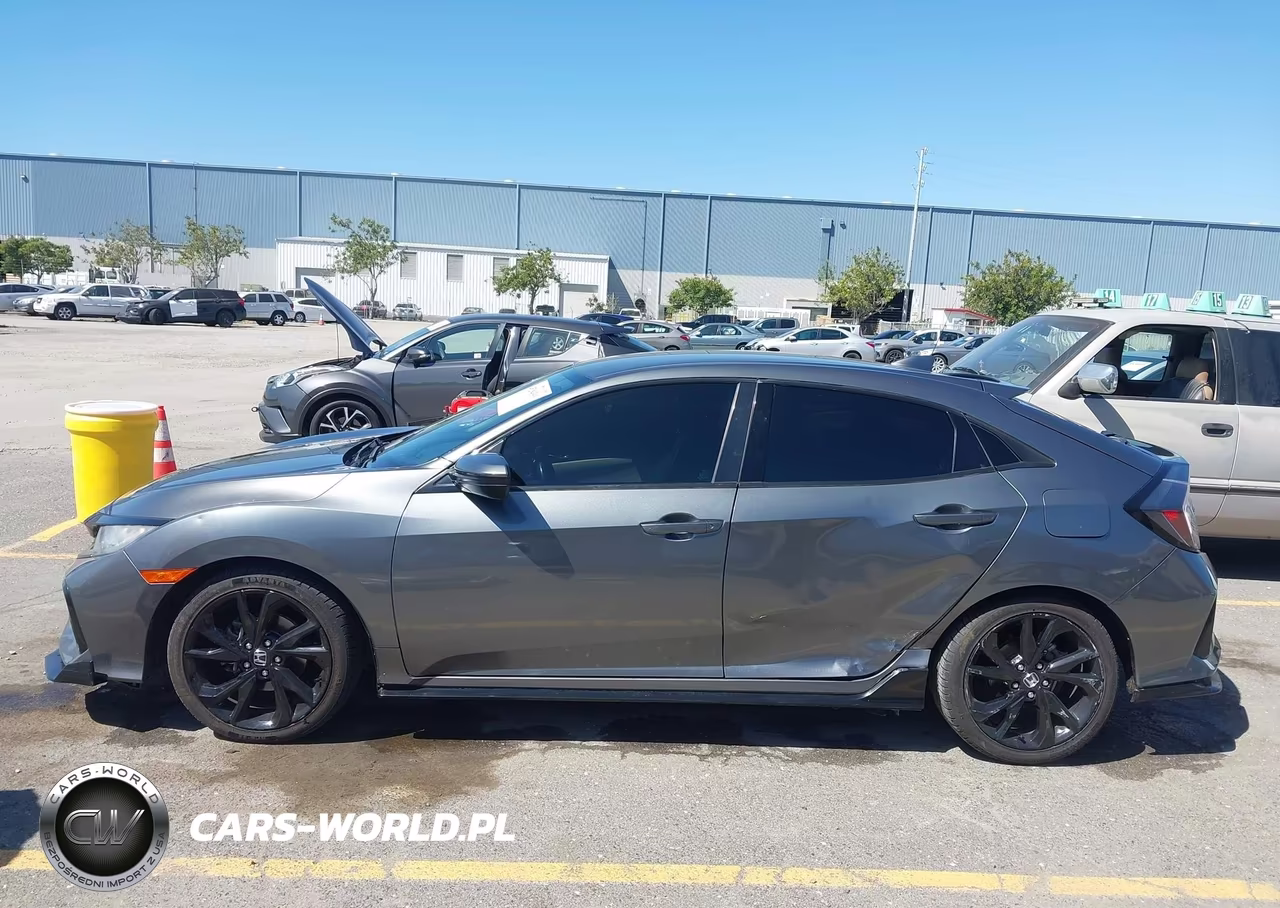 2018 Honda Civic Sport VIN:SHHFK7G49JU212564 - 14