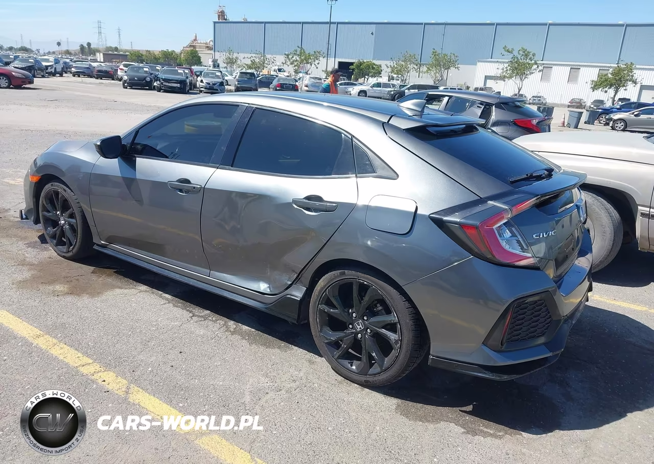 2018 Honda Civic Sport VIN:SHHFK7G49JU212564 - 3