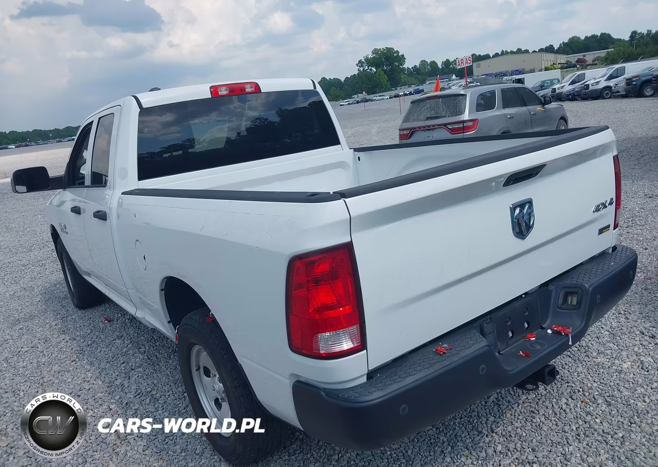 2018 Ram 1500 VIN:1C6RR7FG1JS326221 - 3