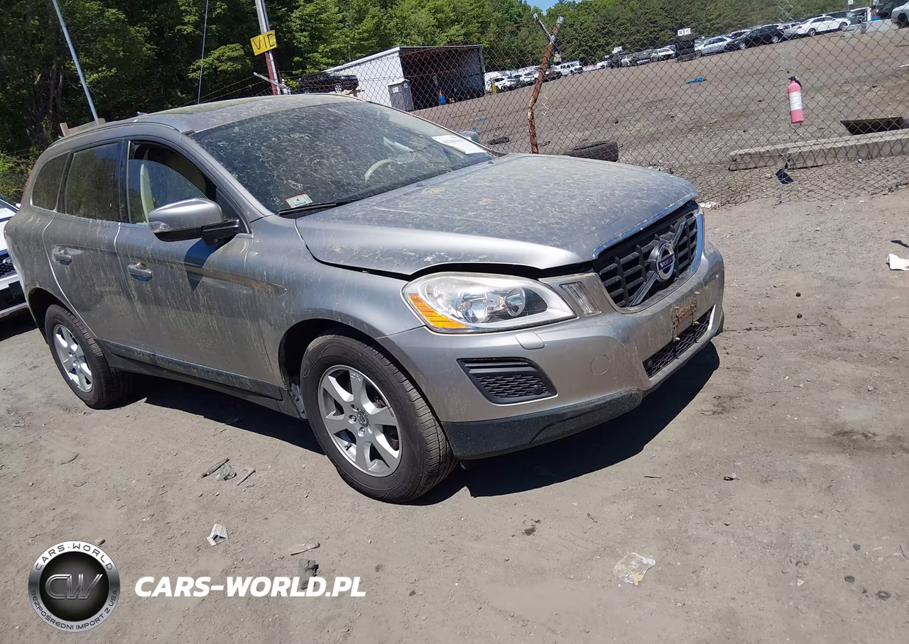 2011 Volvo Xc60 3.2-3.2 R-Design