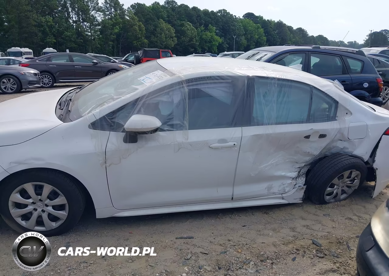 2020 Toyota Corolla Le VIN:5YFEPRAE6LP105555 - 13
