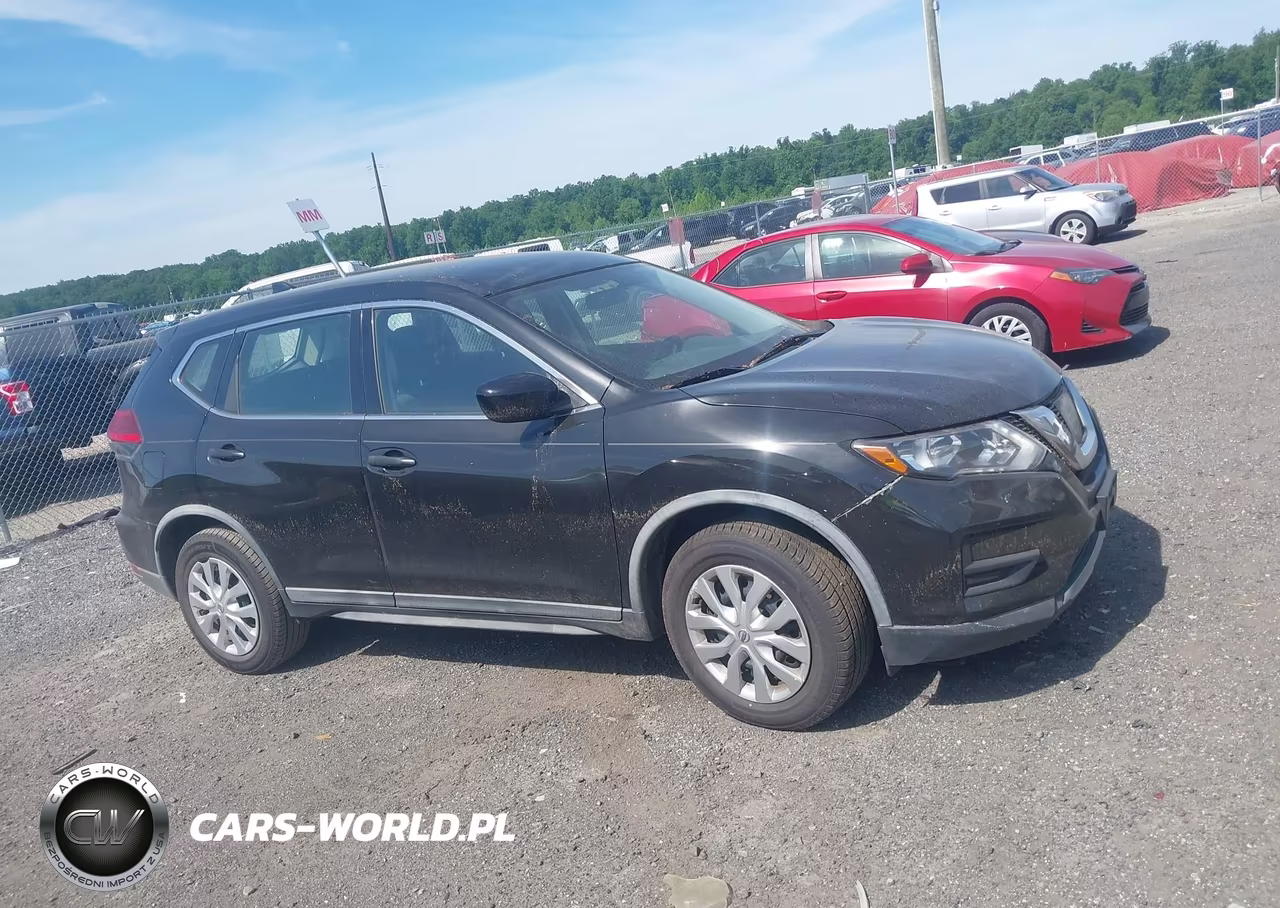 2017 Nissan Rogue S VIN:KNMAT2MV8HP603228 - 12