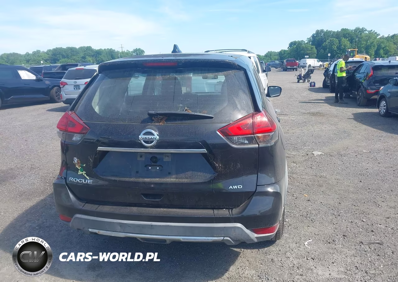 2017 Nissan Rogue S VIN:KNMAT2MV8HP603228 - 15