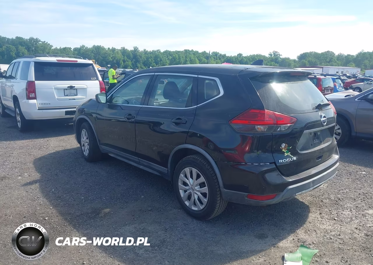 2017 Nissan Rogue S VIN:KNMAT2MV8HP603228 - 3