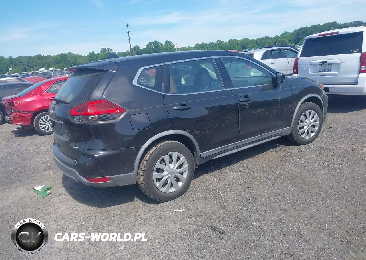 2017 Nissan Rogue S VIN:KNMAT2MV8HP603228 - 4