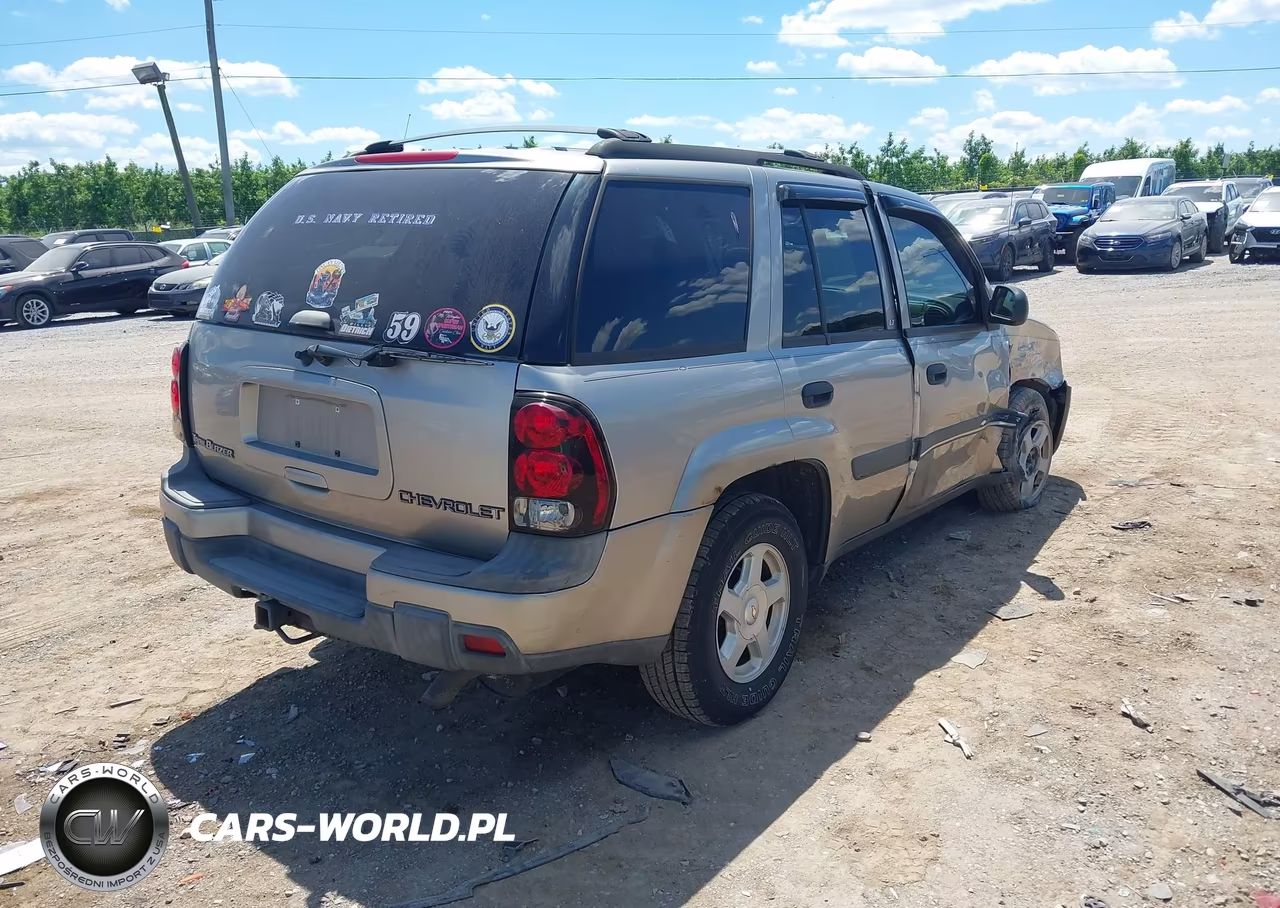2002 Chevrolet Trailblazer Lt VIN:1GNDT13S922134046 - 4
