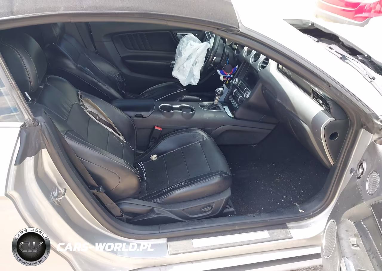 2020 Ford Mustang Ecoboost Premium VIN:1FATP8UH7L5139580 - 5