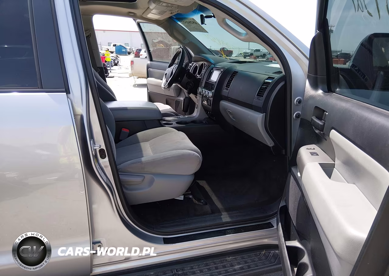 2017 Toyota Sequoia Sr5 VIN:5TDBY5G16HS148000 - 5