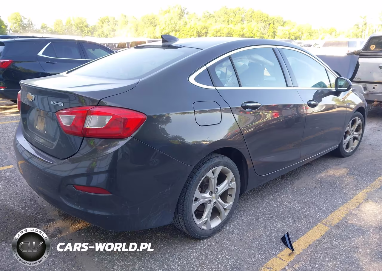 2017 Chevrolet Cruze Premier Auto VIN:1G1BF5SM5H7265075 - 4
