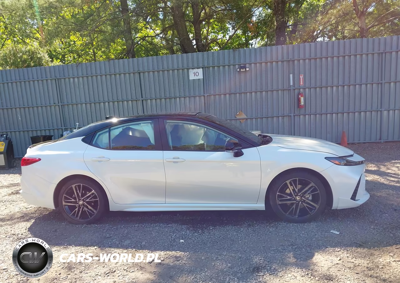 2025 Toyota Camry Xse VIN:4T1DBADK3SU016858 - 13