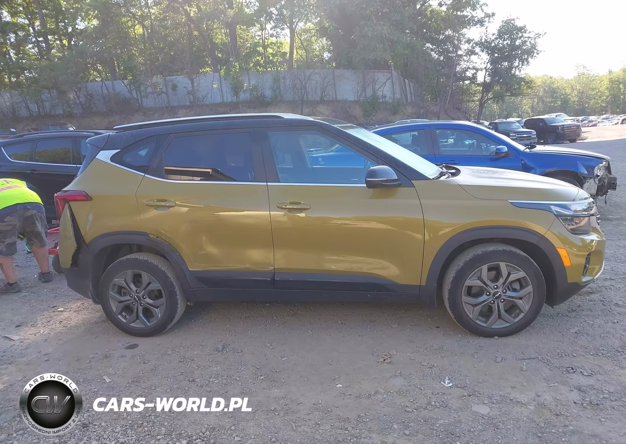 2024 Kia Seltos S VIN:KNDEUCAA3R7556214 - 13