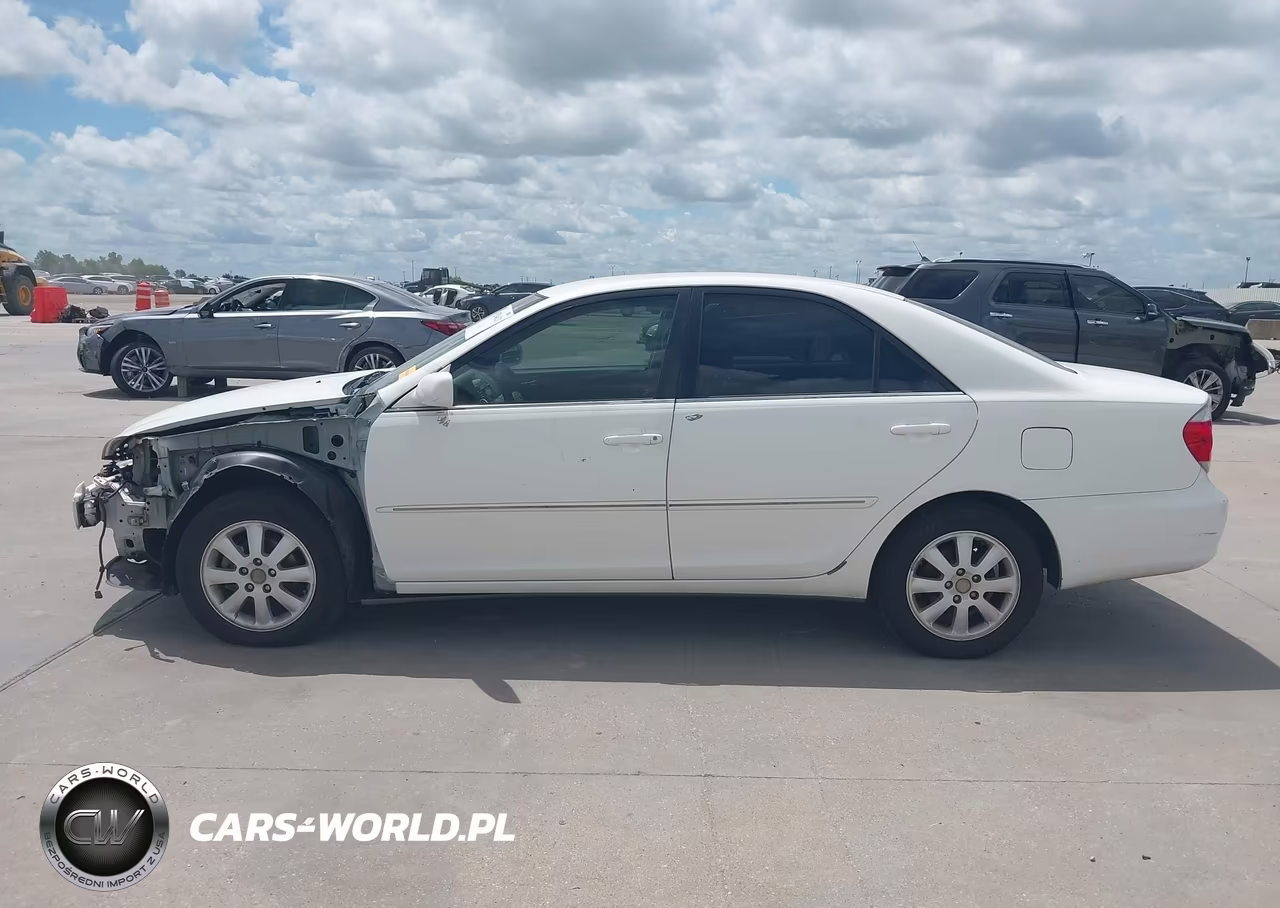 2005 Toyota Camry Xle VIN:4T1BE32KX5U596501 - 15