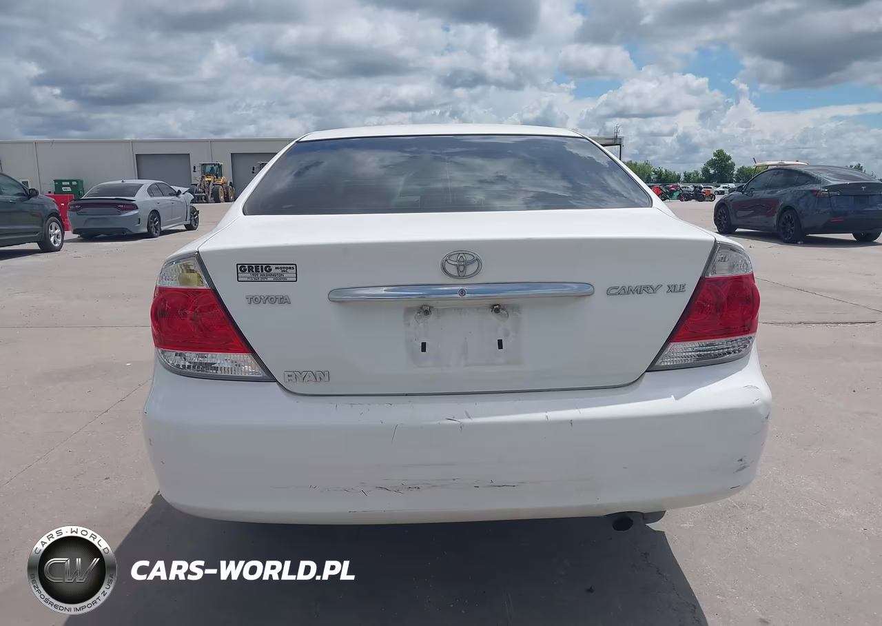 2005 Toyota Camry Xle VIN:4T1BE32KX5U596501 - 17
