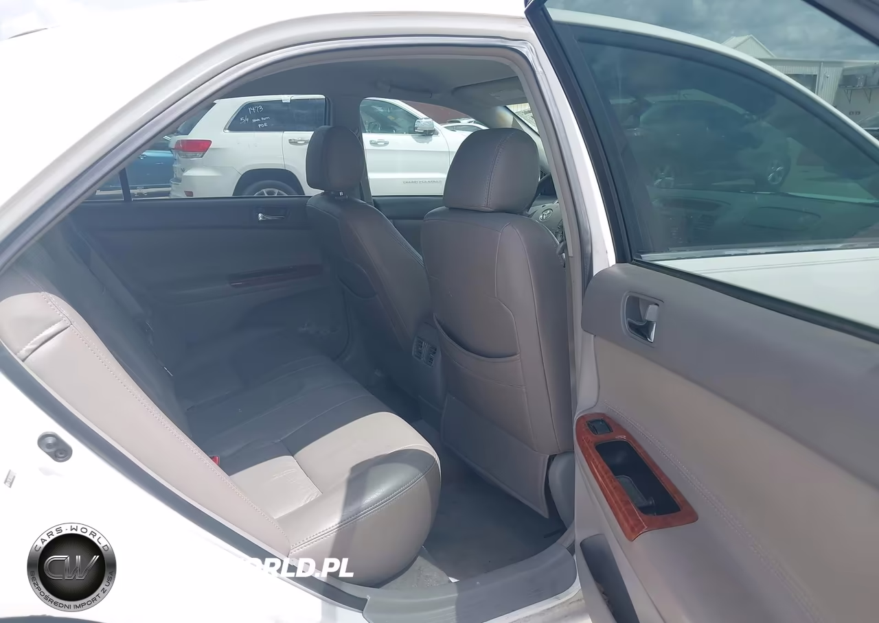 2005 Toyota Camry Xle VIN:4T1BE32KX5U596501 - 8
