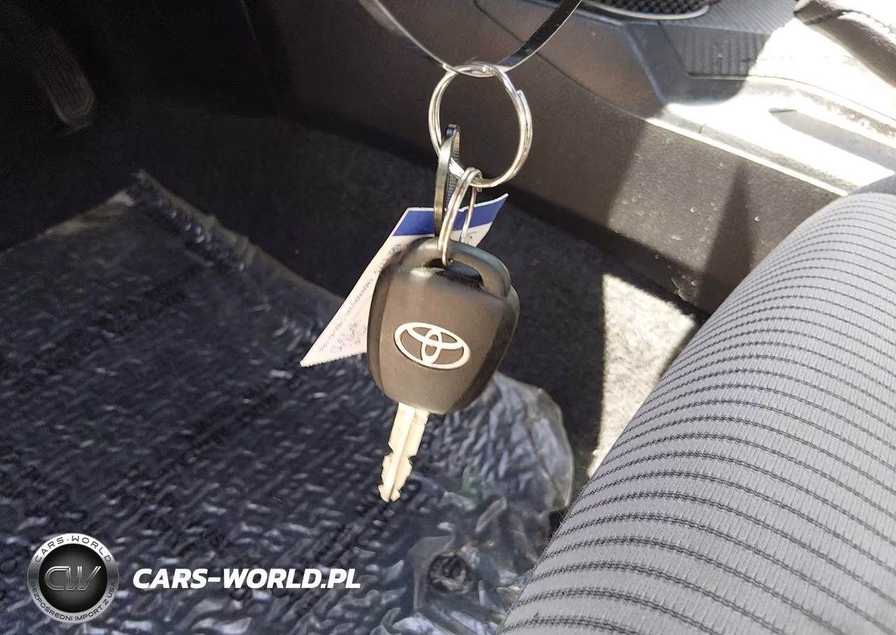 2015 Toyota Rav4 Xle VIN:2T3RFREV6FW407677 - 11