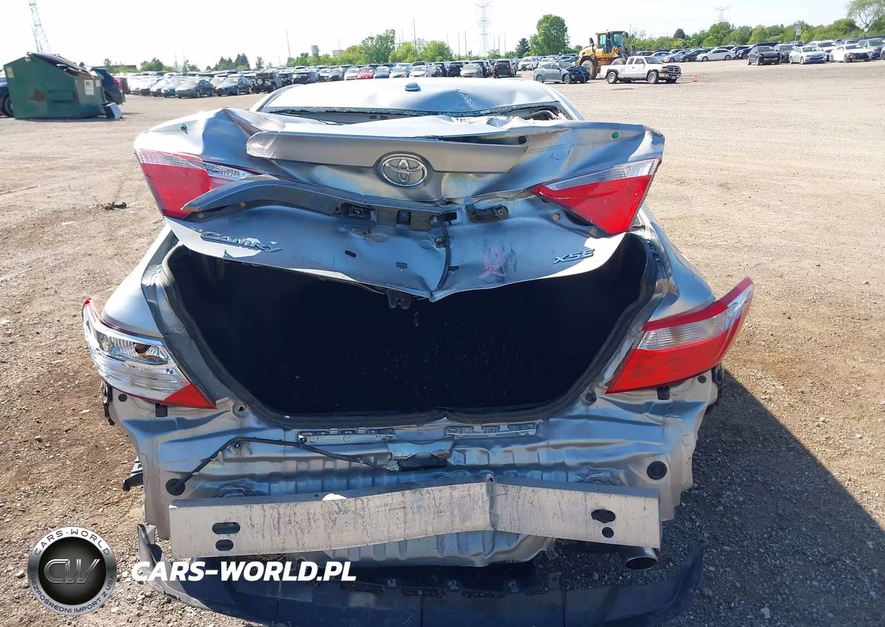 2016 Toyota Camry Xse V6 VIN:4T1BK1FK5GU030742 - 16