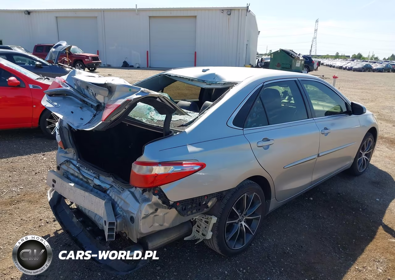 2016 Toyota Camry Xse V6 VIN:4T1BK1FK5GU030742 - 4