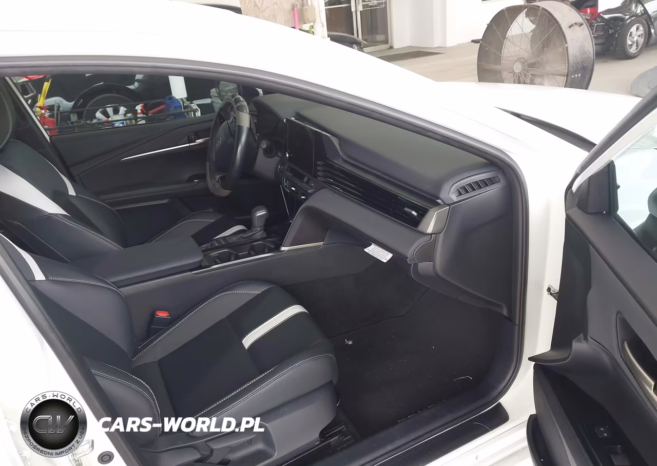 2025 Toyota Camry Se VIN:4T1DAACK8SU115812 - 5