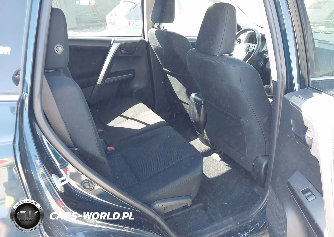 2018 Toyota Rav4 Le VIN:JTMBFREV7JJ232882 - 8
