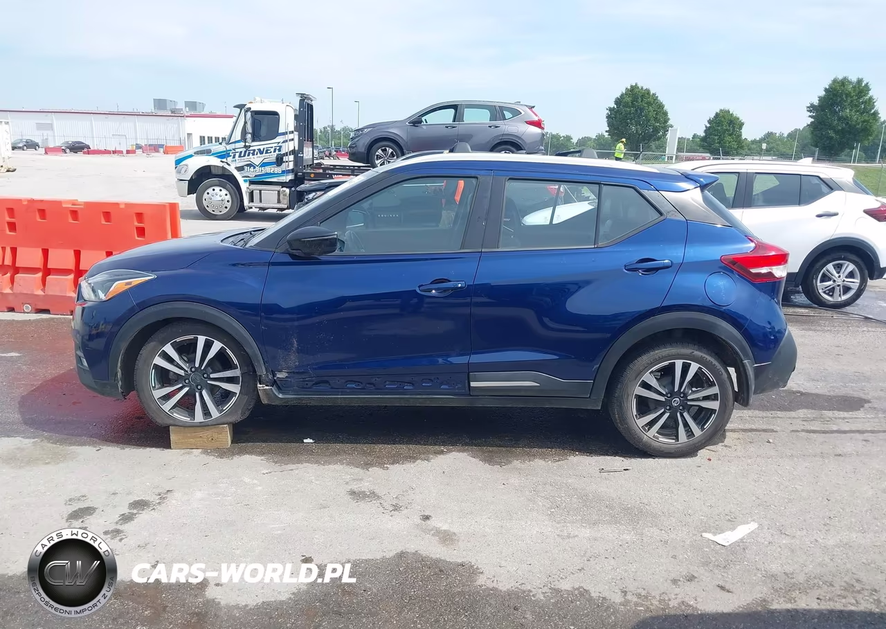 2018 Nissan Kicks Sr VIN:3N1CP5CU2JL512645 - 14