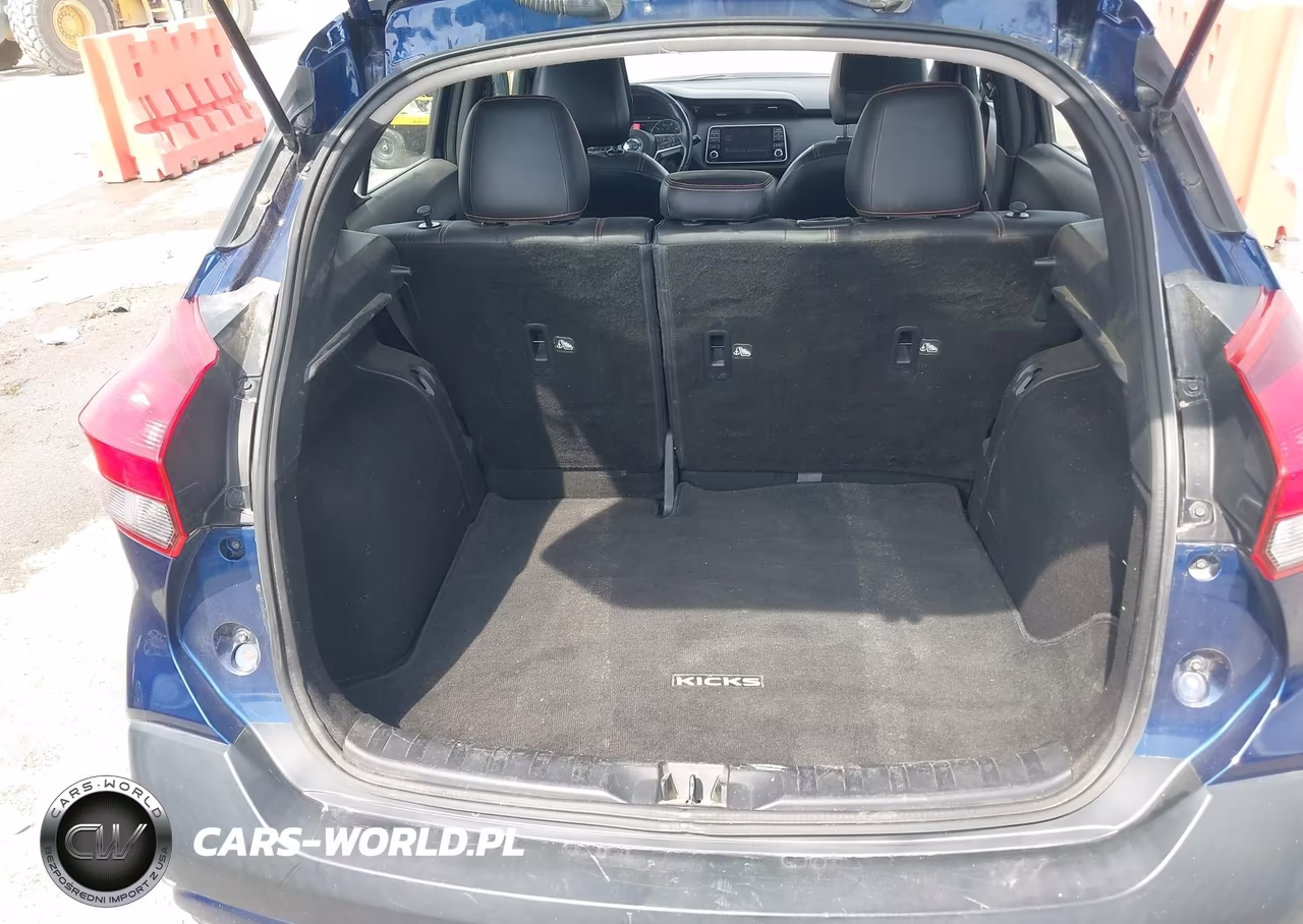 2018 Nissan Kicks Sr VIN:3N1CP5CU2JL512645 - 18