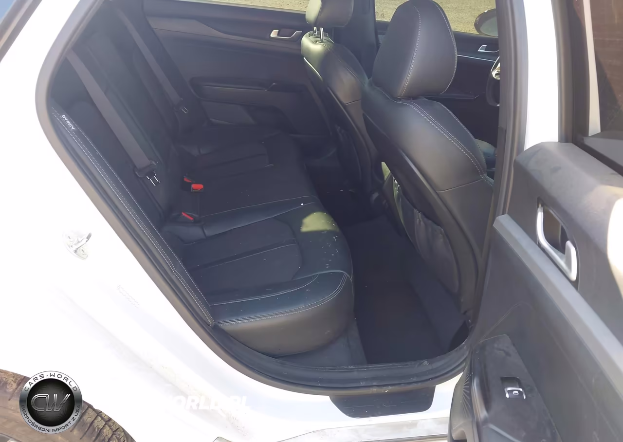 2024 Kia K5 Gt-Line VIN:5XXG64J20RG256882 - 8