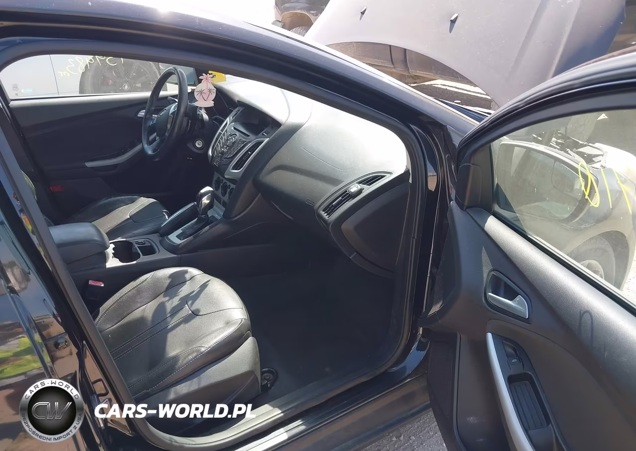 2013 Ford Focus Se VIN:1FADP3K20DL146048 - 5
