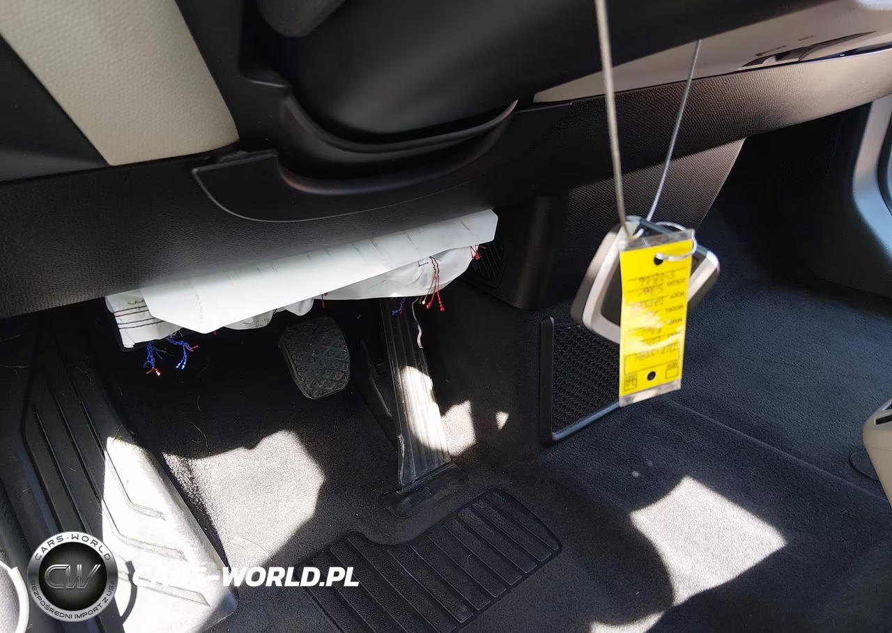 2014 BMW I3 Base W-Range Extender VIN:WBY1Z4C55EV275588 - 11